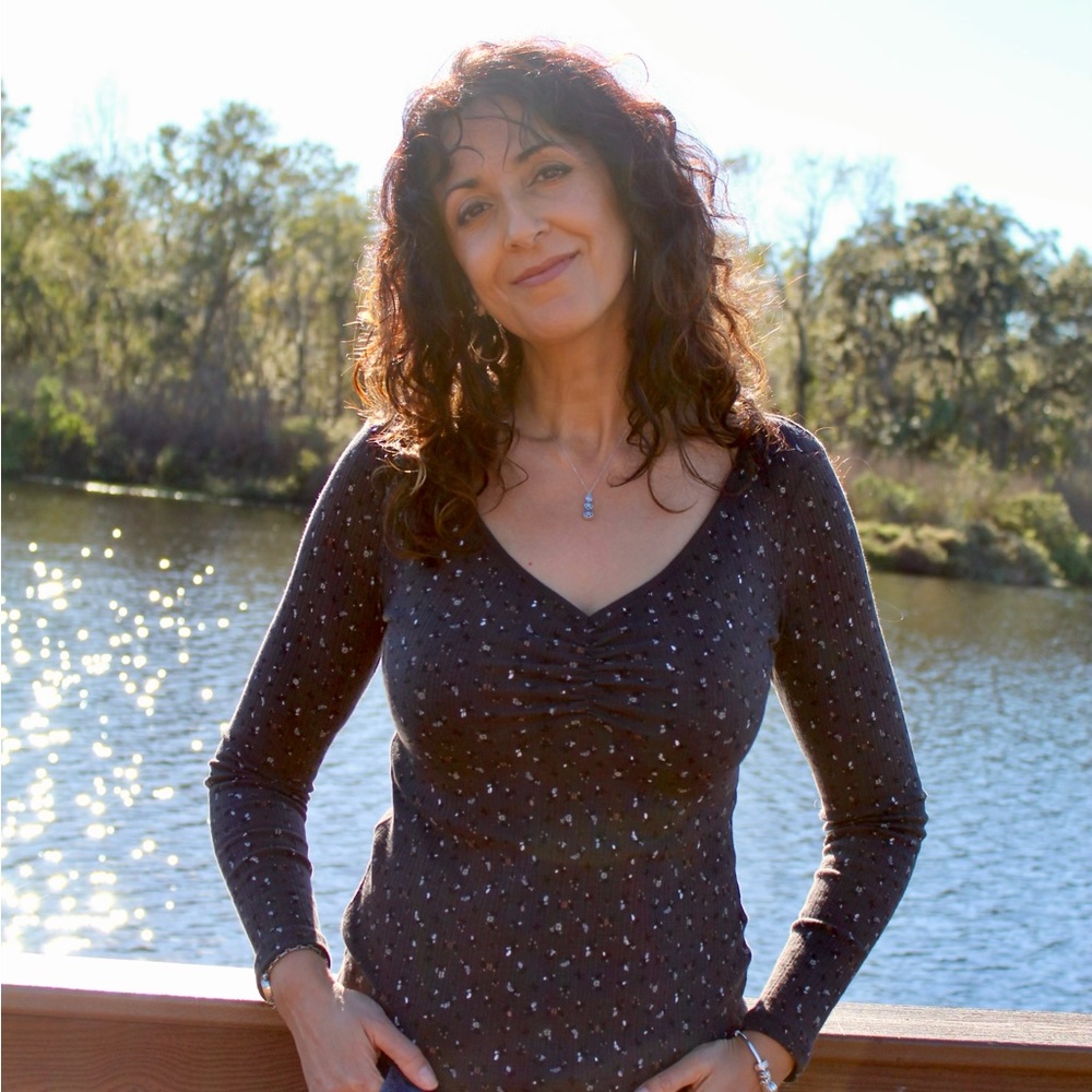 Meet your Posher, Leena